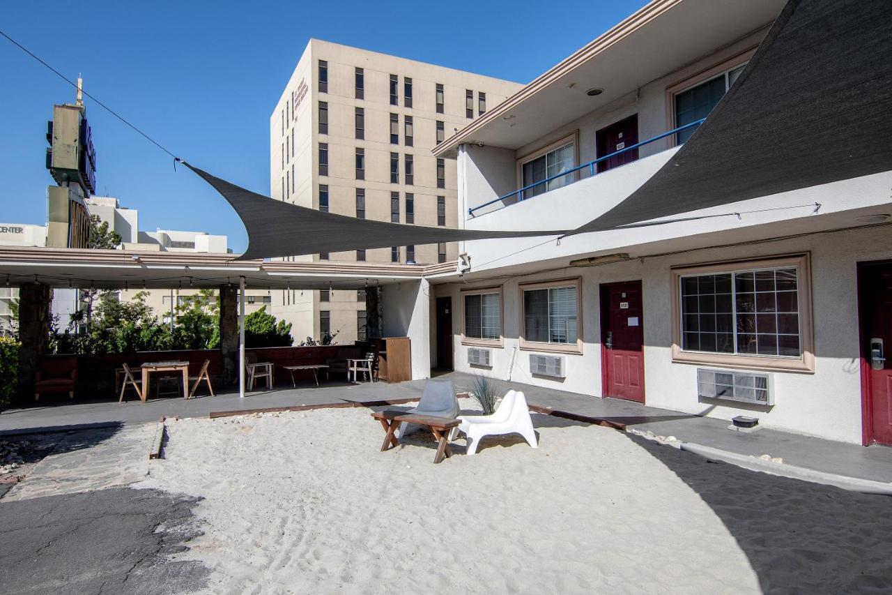 La Royal Viking Hotel Los Angeles Exterior photo